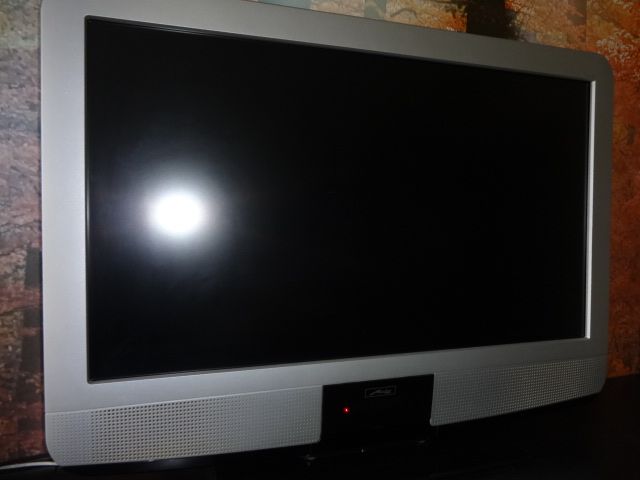 Fernseher Metz Talio 37 TQ86 FHD TV 100 Twin Receiver Festplatte in Lingen (Ems)