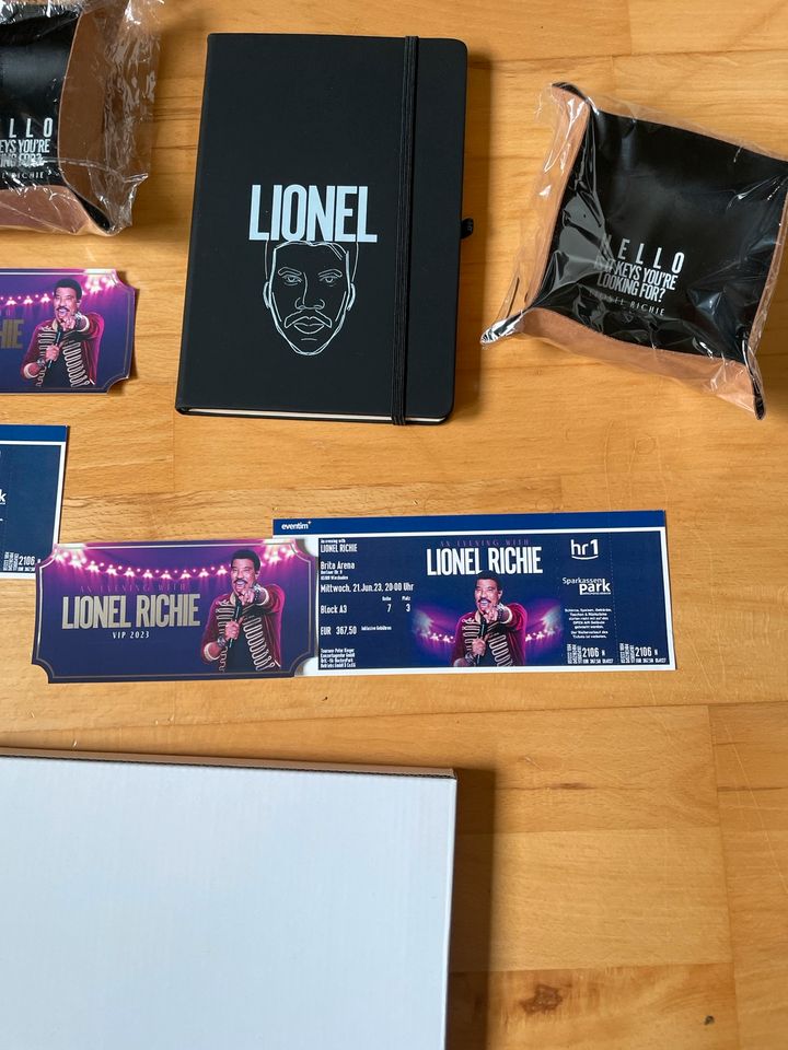 Lionel Richie Merchandise 21.06.23 Ticket Souvenirs in Waldalgesheim