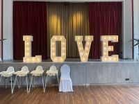 XXL LOVE Buchstaben Letters | mieten | Heiratsantrag | Hochzeit Nordrhein-Westfalen - Krefeld Vorschau