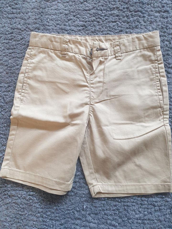 H&M Chinoshorts beige Gr. 116 in Wiesbaden