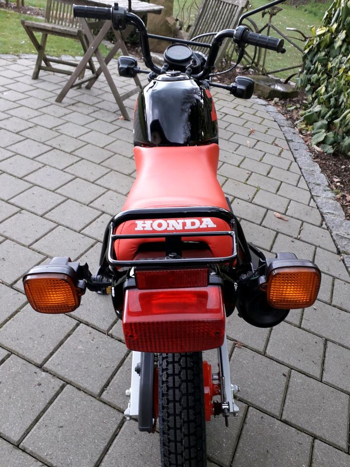 Honda ZB50 neuwertig Monkey Dax Camper Wohnmobil in Rimbach Oberfp