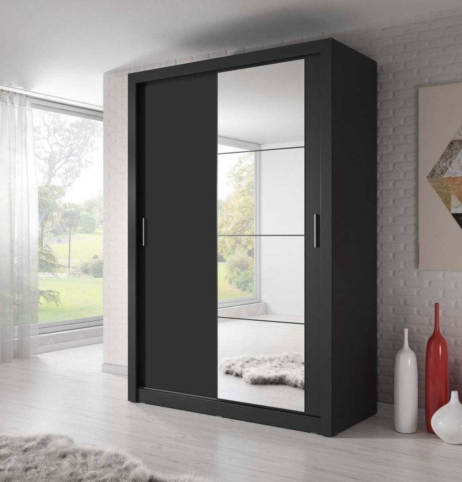 Wardrobe with Mirror and Sliding Doors (150/215/60) in Tauberbischofsheim