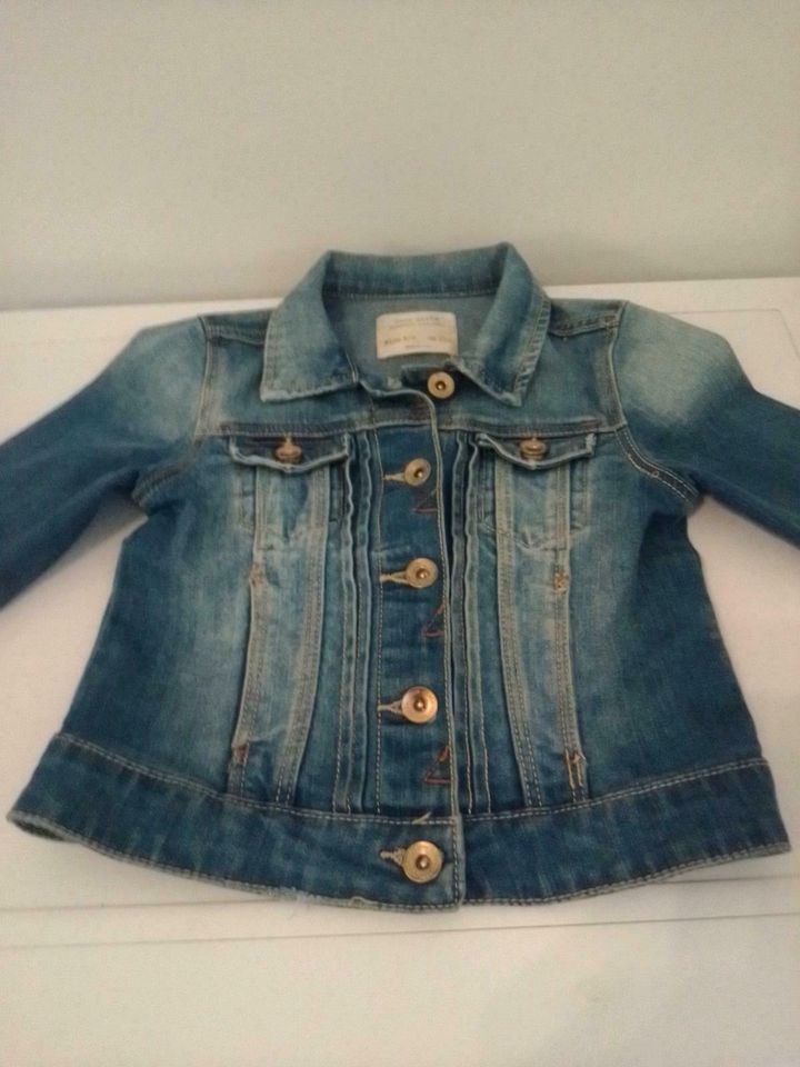 Kinder Jeans Jacke für Mädchen von Zara Girls Size 5/6 116cm. in Halle