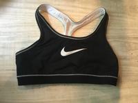 Nike Bustier schwarz/weiß Gr. S Wuppertal - Heckinghausen Vorschau