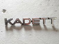 Opel Kadett Emblem Schriftzug Heckdeckel Emblem 8979826 Nordrhein-Westfalen - Troisdorf Vorschau