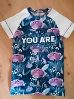 2 Handmade tshirts gr. 122 neu mit Blumen stoffduo staghorn Sachsen - Striegistal Vorschau