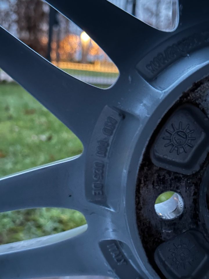 Kompletträder auf ORIGINAL AUDI S-LINE SPEEDLINE 20“ Felgen in Düsseldorf