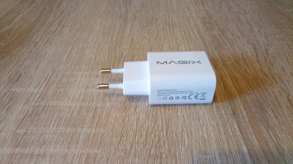 USB-Ladeadapter von Magix in Lüneburg