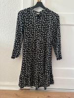 Mango Kleid schwarz mit Blumen S Berlin - Pankow Vorschau