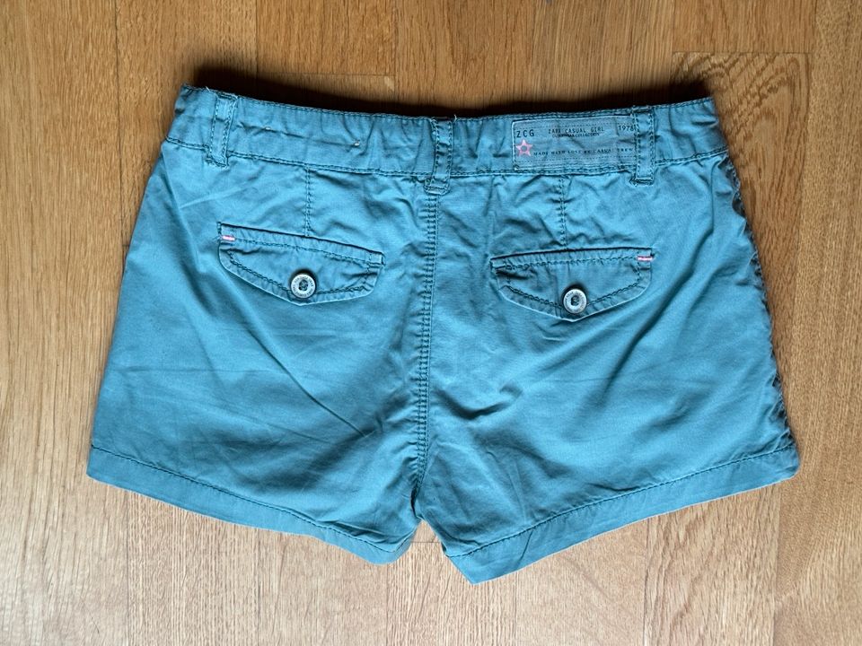 H&M Zara Shorts Jeans Gr 116 122 (128) blau khaki in Frankfurt am Main