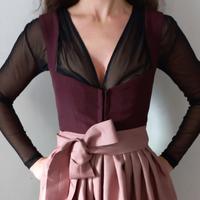 Dirndlbluse Schwarz Langarm Trachtenbluse Neu L 40, XL 42 Nordrhein-Westfalen - Kranenburg Vorschau