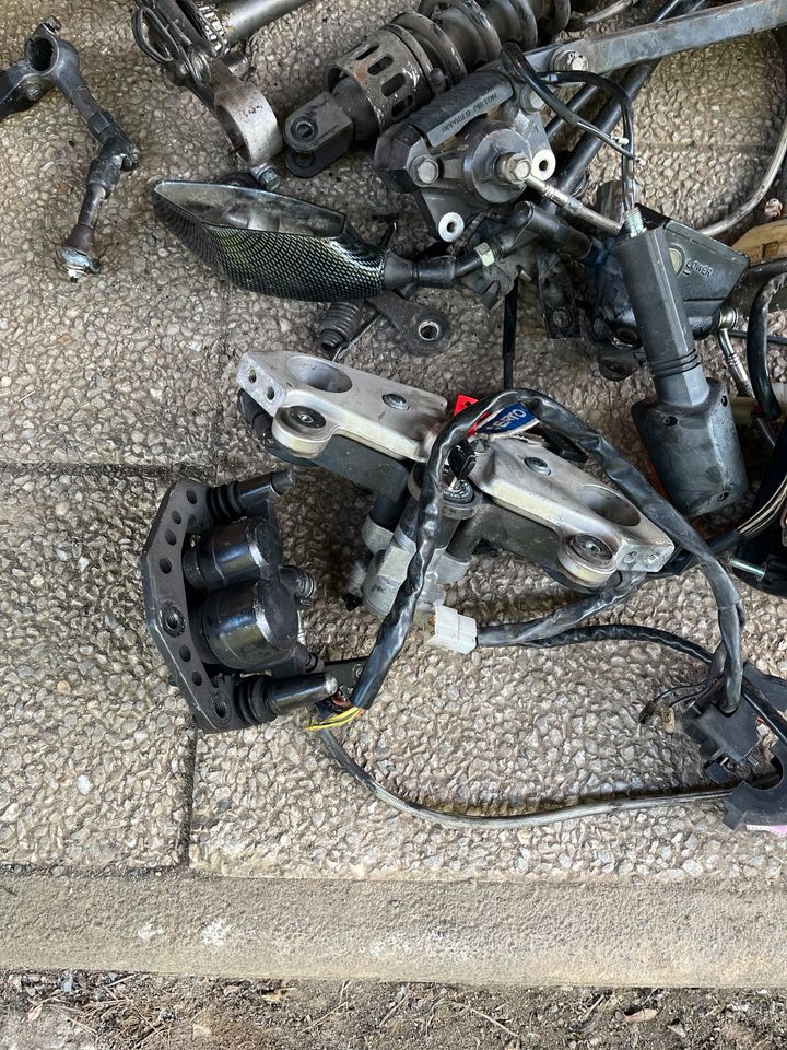 Suzuki GS500 Restposten KOMPL. Bremse, Elektrik, Feserbein, Kabel in Herdorf