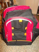 Rucksack schwarz-rot H. 39 cm B. 28 cm T. 11 cm gut erhalten Duisburg - Duisburg-Süd Vorschau