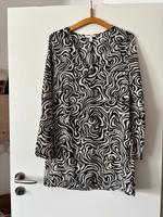 Damenkleid schwarz weiß, Mittellang Nordrhein-Westfalen - Paderborn Vorschau