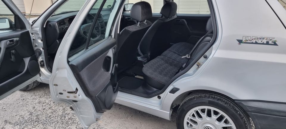 VW Golf 3 Zustand wie Neuwagen kein Tausch in Pulheim