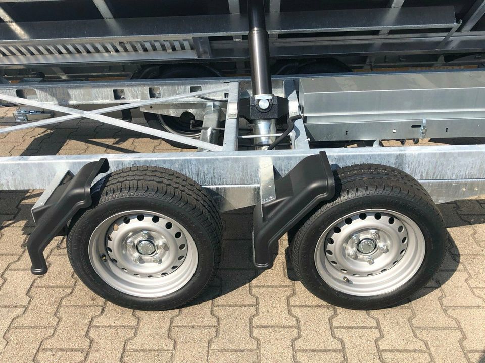 ✅ Eduard e-Kipper 3-Seiten 2700 kg 311x160x30 cm Rampen 63 S in Schöneiche bei Berlin