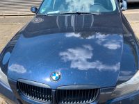 BMW e91 e90 Motorhaube toledoblau monacoblau Nordrhein-Westfalen - Kreuztal Vorschau