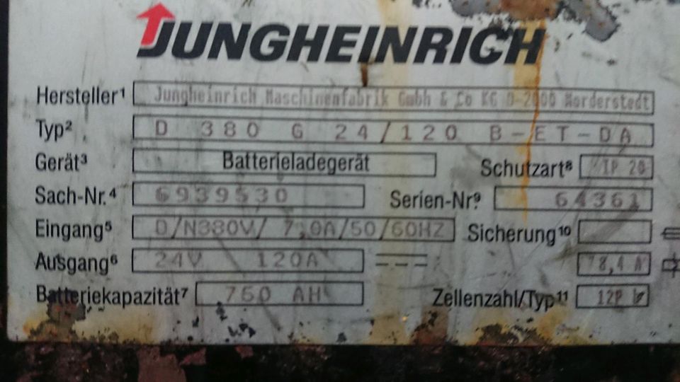 Jungheinrich Stapler Ladegerät 24v in Hahnbach