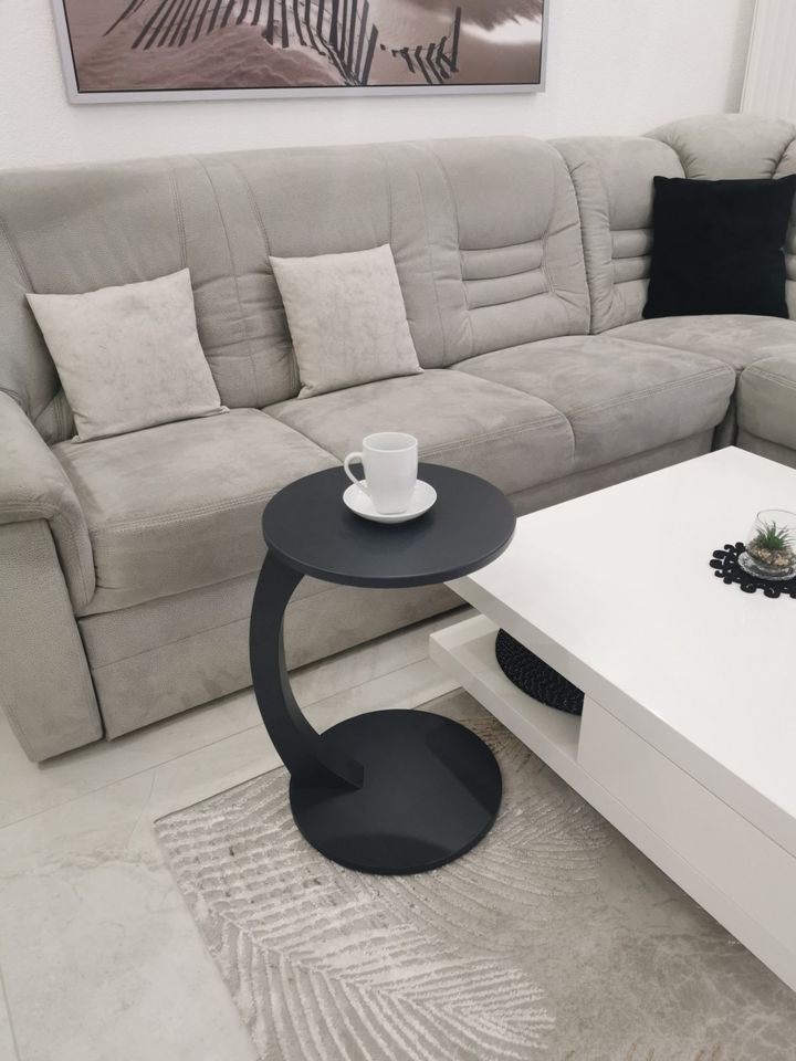 NEU ✅✅ Couchtisch mit Rollen - Kleiner Beistelltisch C Form - stylischer Sofatisch in weiß oder anthrazit  - runder Tisch als Ablagefläche für Couch und Sofa - Bestseller - Topseller in Rheinberg