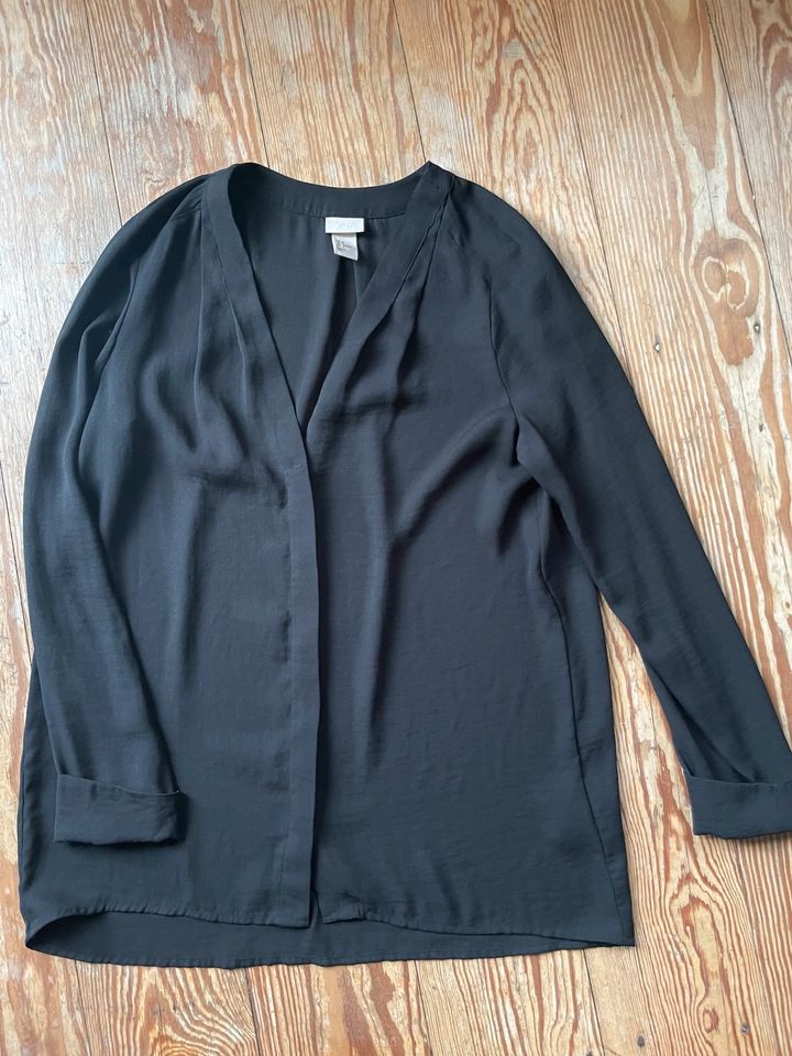 H&M Bluse Hemd Schwarz 36 S in Hamburg