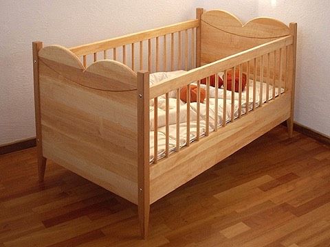 Kinder & Babybett aus Erlenholz, 70 x 140, wie neu in Mölln