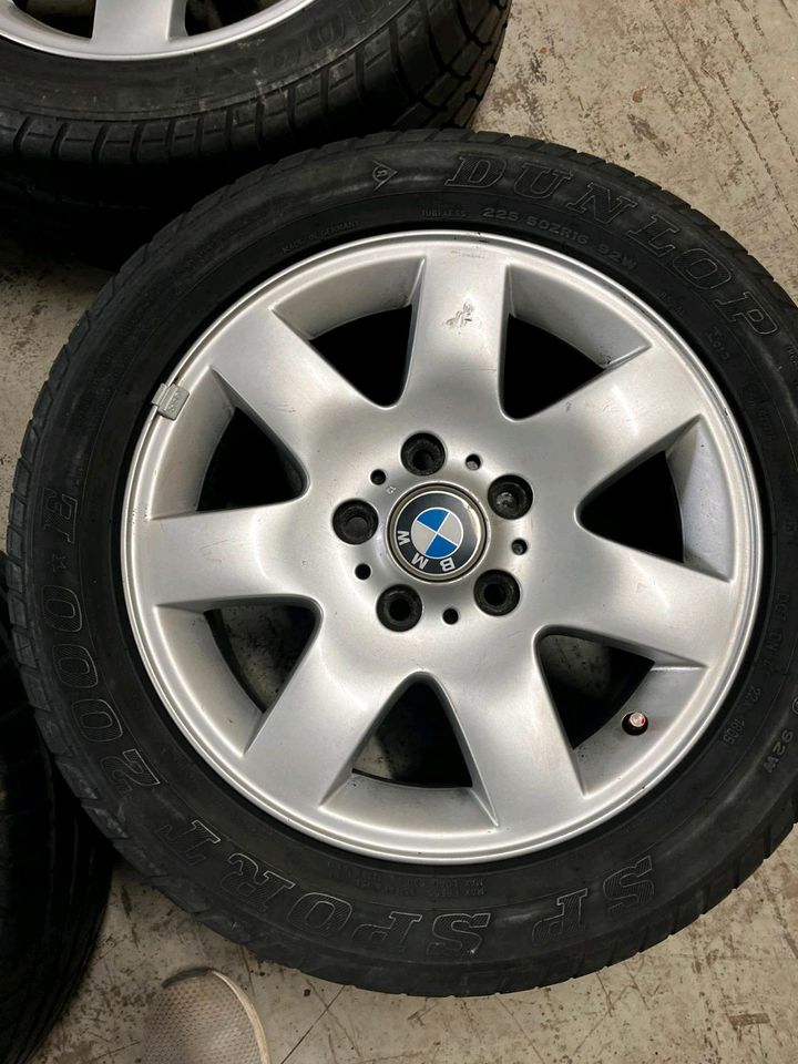 BMW Alufelgen 1094498 E46 E36 Z3 Dunlop 225/50ZR16 92W in Hemer