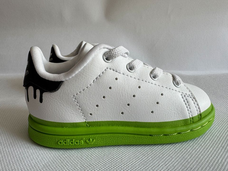 adidas Originals Stan Smith EL I, weiß , Gr. 22 NEU in Heßdorf