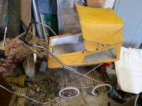 Puppenwagen DDR gelb Kinderwagen Puppenkorb Fahrrrad Roller Sachsen - Lichtenberg/Erzgebirge Vorschau
