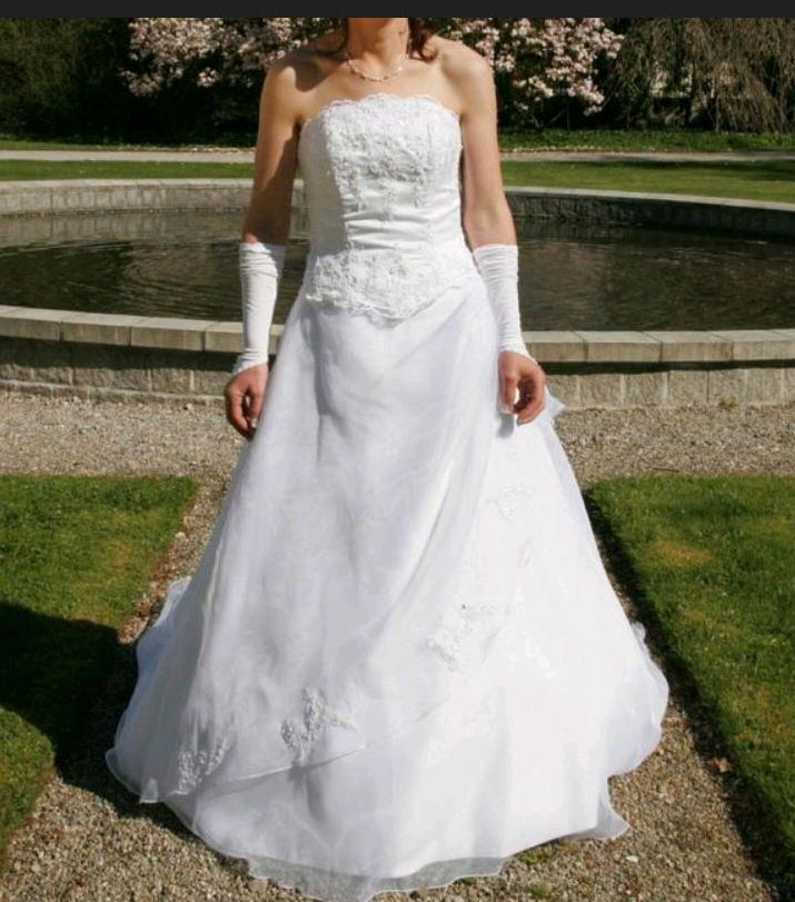 Brautkleid weiß in Salgen