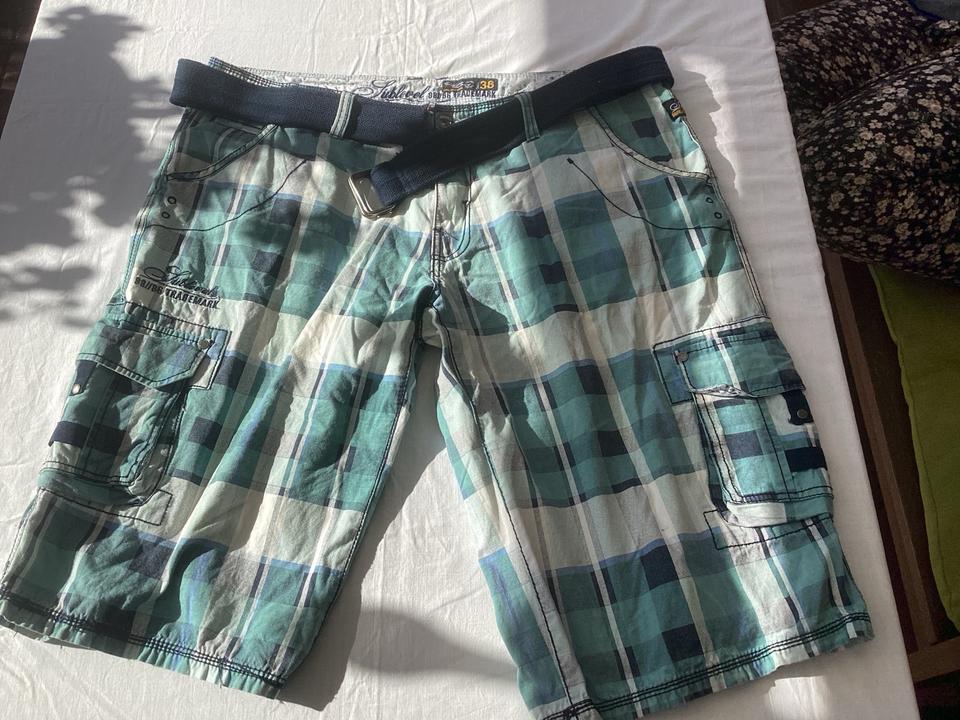 Herrenhose Shorts Sublevel Trademark Gr. 38 mit Gürtel in Brieselang