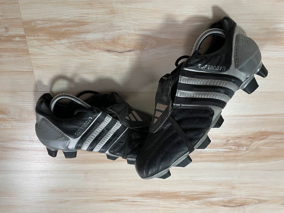 Adidas Predator Supernova, Größe 40 2/3 , FG Sohle in Medebach