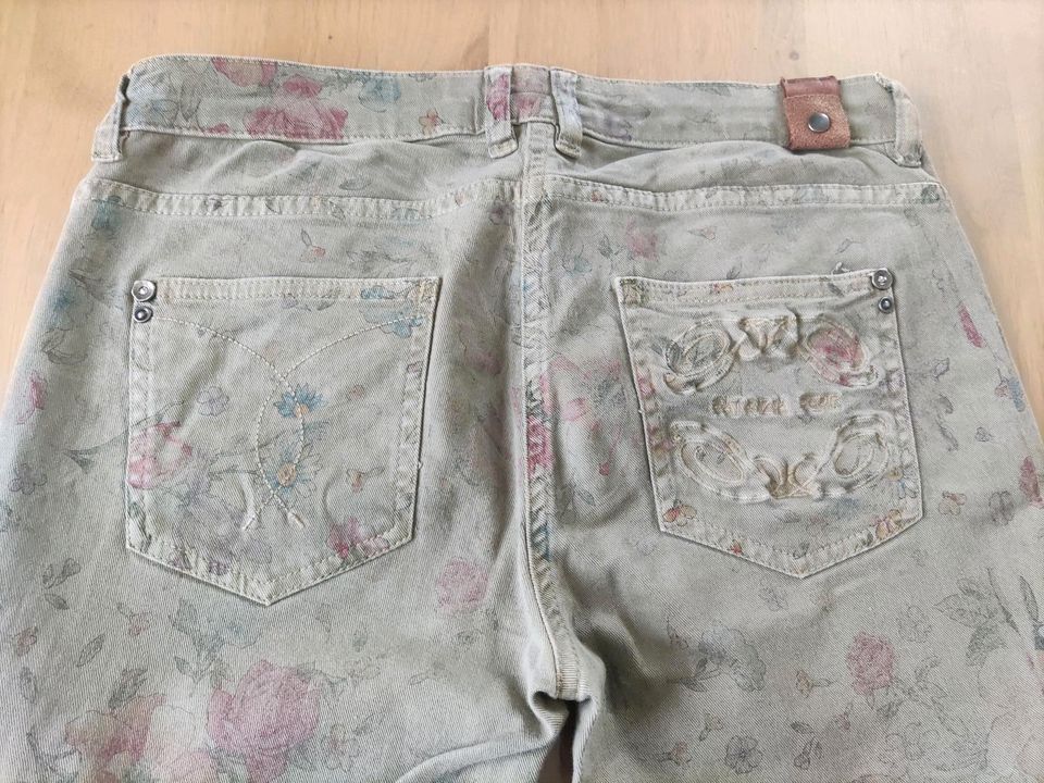 Patrizia Pepe Jeans, 28 in Altmannstein