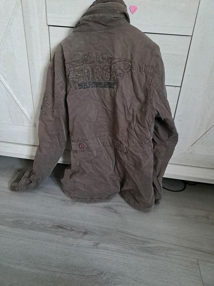 Jacke Gr.XL Braun in Rellingen