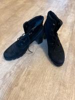Stiefeletten Absatz schwarz Gr. 41 / size 7 Essen - Essen-West Vorschau