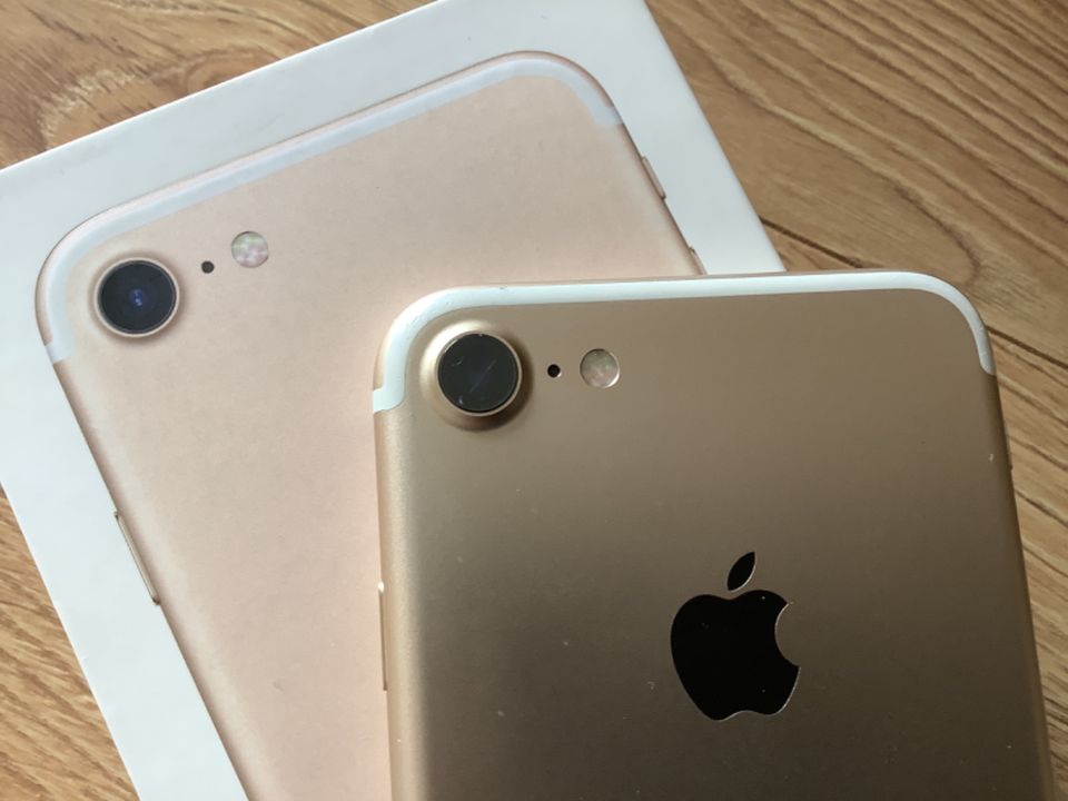 iPhone 7 Gold 32GB in OVP in Grafenwöhr