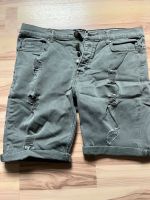 Kurze Jeans Shorts grün oliv 34 Bielefeld - Bielefeld (Innenstadt) Vorschau