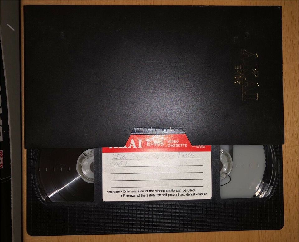 VHS Videokasetten in Alpen