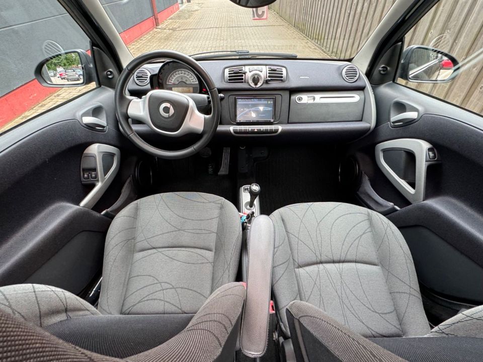 Smart ForTwo Passion MHD NAVI ALU´S KLIMA PANORAMA in Castrop-Rauxel