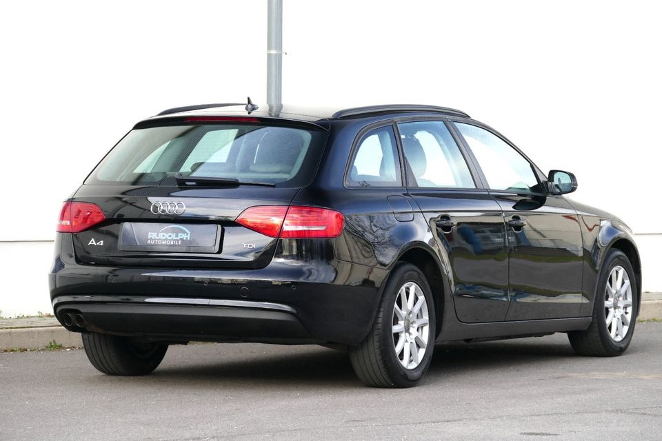 Audi A4 2,0 TDI Attraction LEDER * TÜV NEU * GARANTIE in Berlin