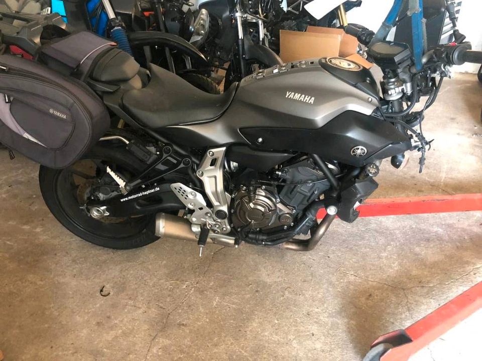 Suche Yamaha MT 07 09 10 MT125 FZ1 FZ8 FZ6 R1 R6 XJ ohne TÜV in Großbeeren