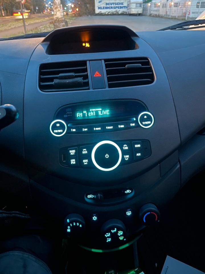 2011 Chevrolet Spark tüv neu Klima Servo 5 Türer in Hilden
