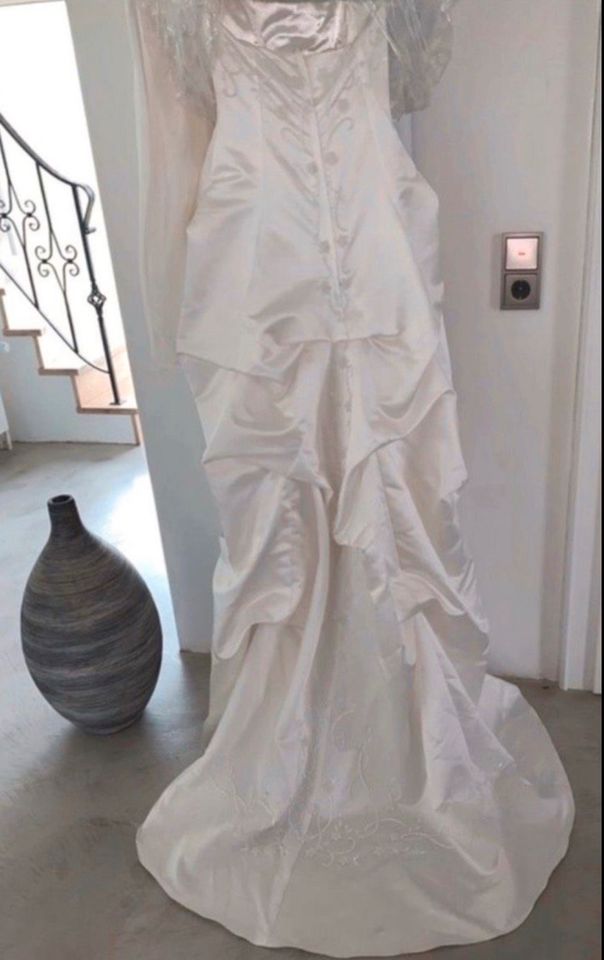 Brautkleid/Hochzeitskleid und Zubehör Größe 36 in Rösrath