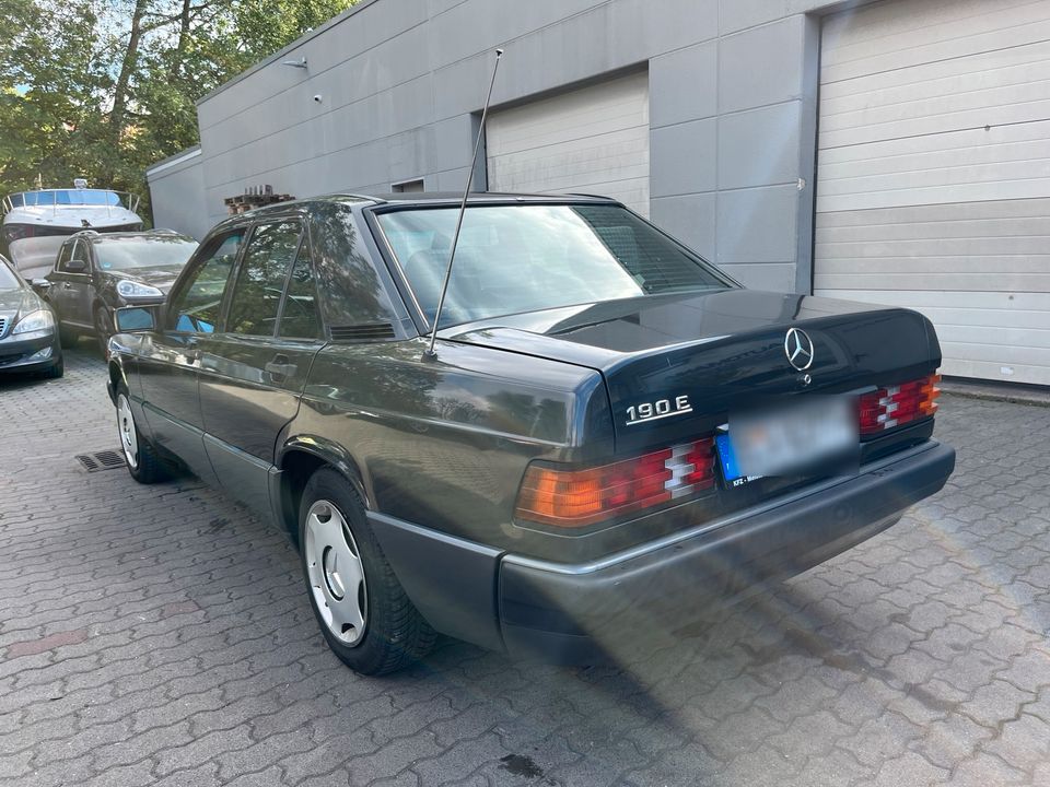 Mercedes W201 190E - Oldtimer Gutachten Note 2 in Berlin