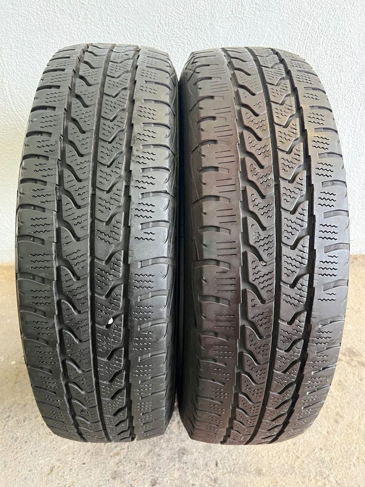 2x 205 75 R16C 113/111R Winterreifen Goodyear 5,5mm DOT:2520 in Meschede