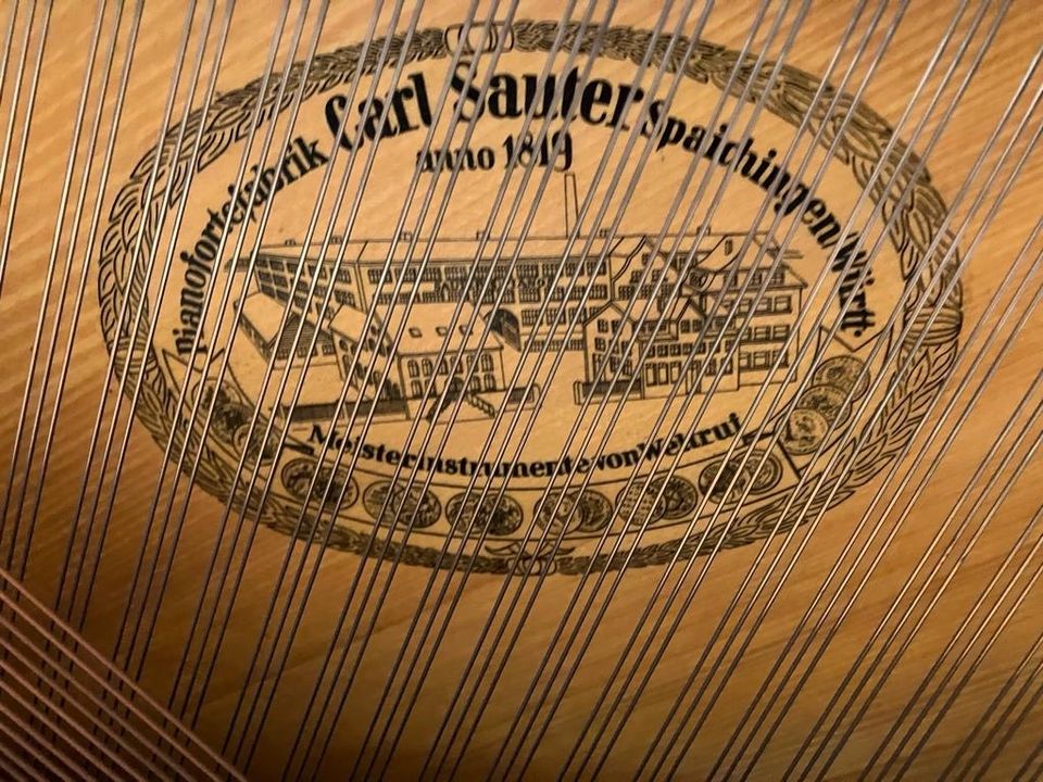 Sauter Klavier M107, hochglanzpoliert in Bonn