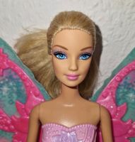 Barbie Puppe Mattel 2011 Mariposa Schmetterlingsflügel Niedersachsen - Algermissen Vorschau