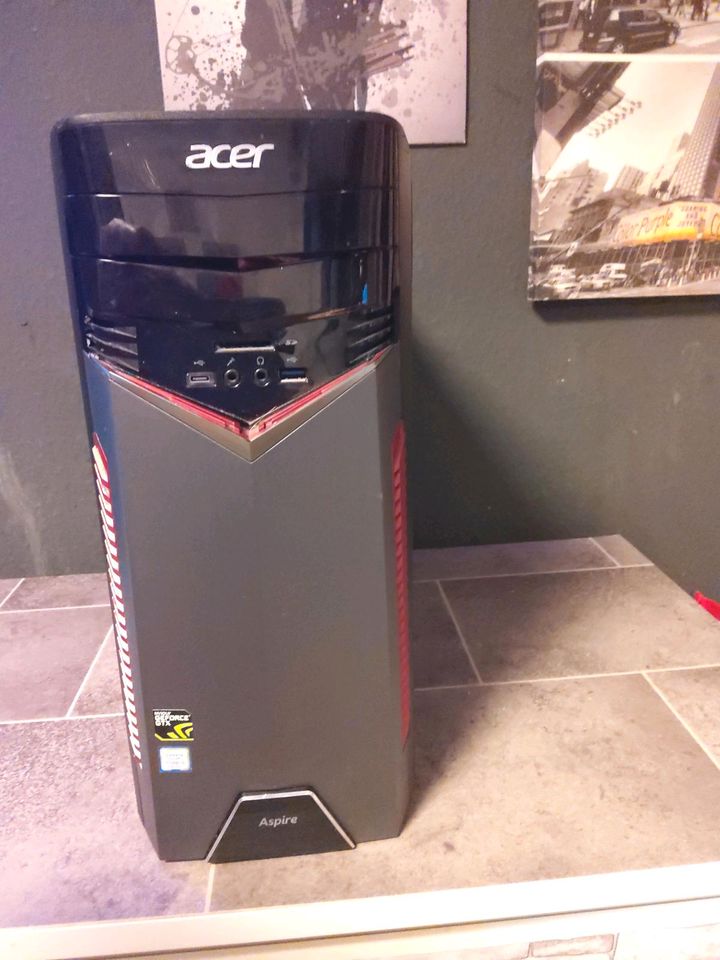 Acer Gaming PC Gehäuse in Schwarzenbek