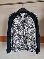 Pimkie Jacke Bomberjacke schwarz weiß Print Blätter Only H&M Baden-Württemberg - Bad Friedrichshall Vorschau