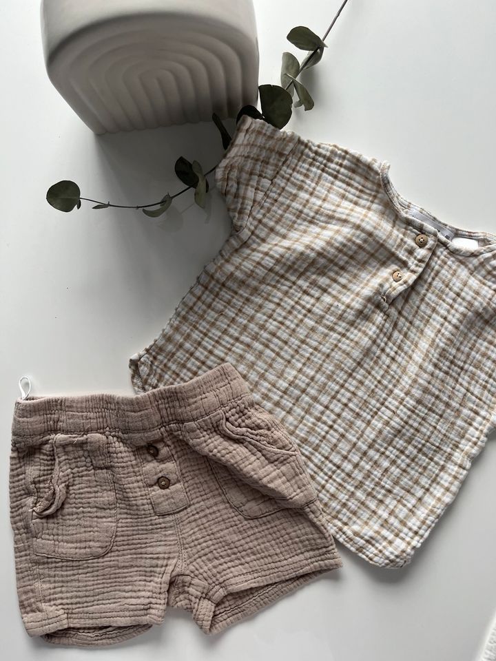 TOP‼️ ZARA 80/86 Hosen T-Shirts Shorts kurze Hosen Einteiler in Hemer