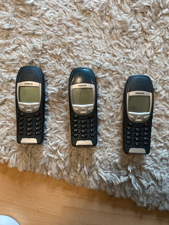 3x Nokia 6210 in Trier